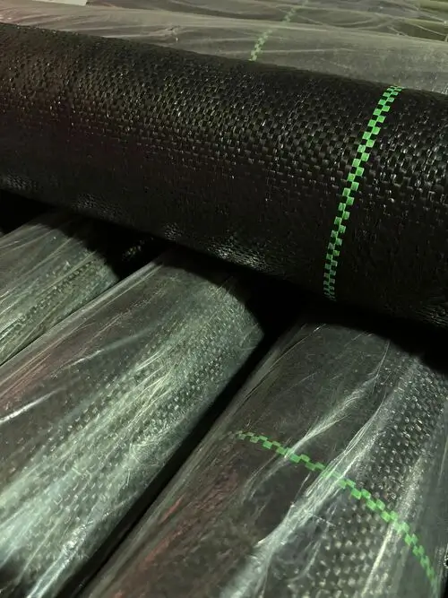 Malla anti hierbas - accesorio para instalación de césped artificial