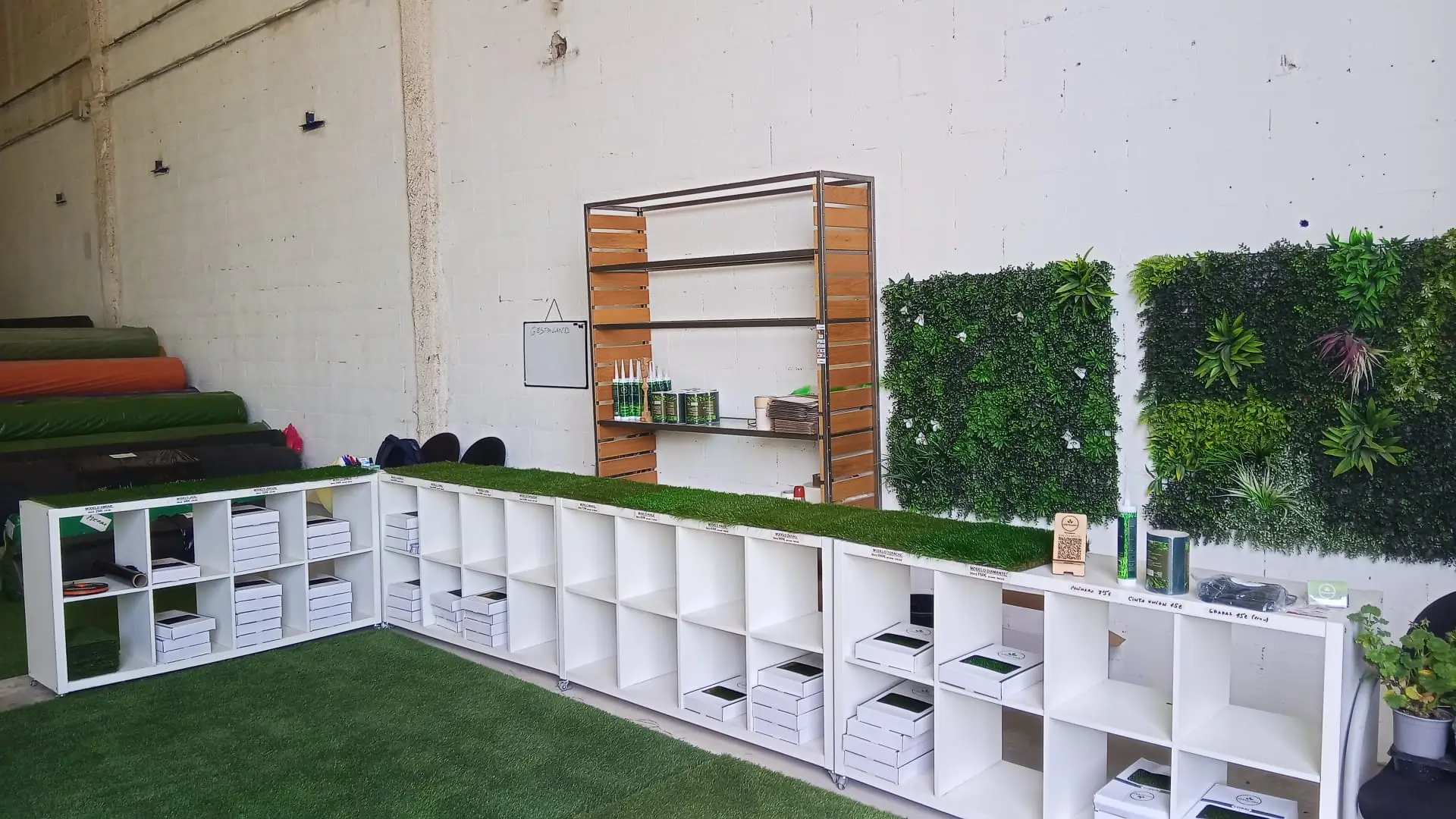 Almacén de césped artificial en Tarragona